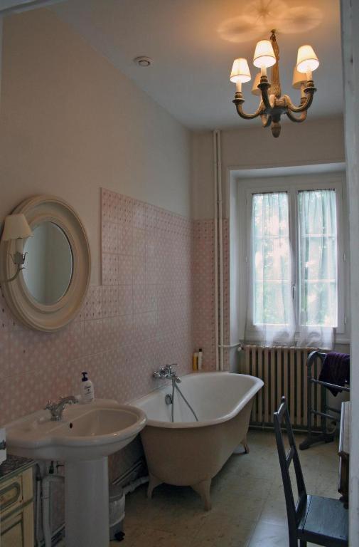 ชาโต เดอ แป็งแทร Bed & Breakfast Lussault-sur-Loire ห้อง รูปภาพ